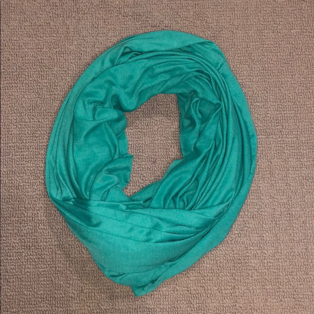 Circle scarf